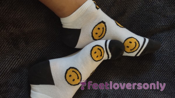Smiley Face Socks 🙃🙂