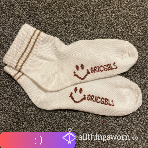 Smiley Face White And Brown Ankle Socks 🤍 1 Day Wear And 1 Workout Included