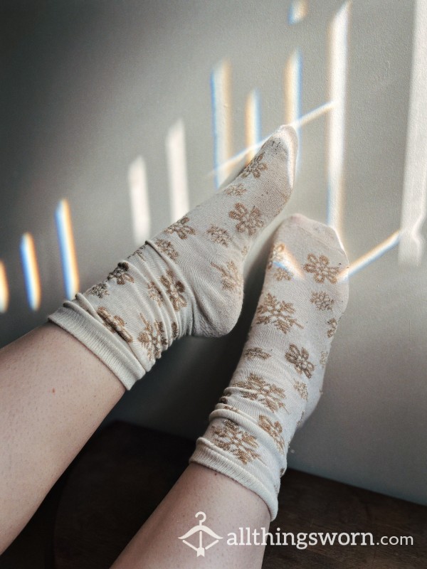 ✨❄️ Sparkling Snow Socks ❄️✨ • 48 Hour Wear (or Longer) • FREE Shipping + Tracking • FREE Update Photos And Chat • Discreet Packaging • $25