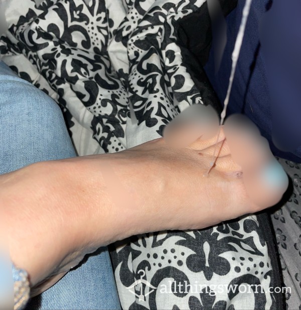 Spitty Feet Photo’s With Dirty Worn Socks.
