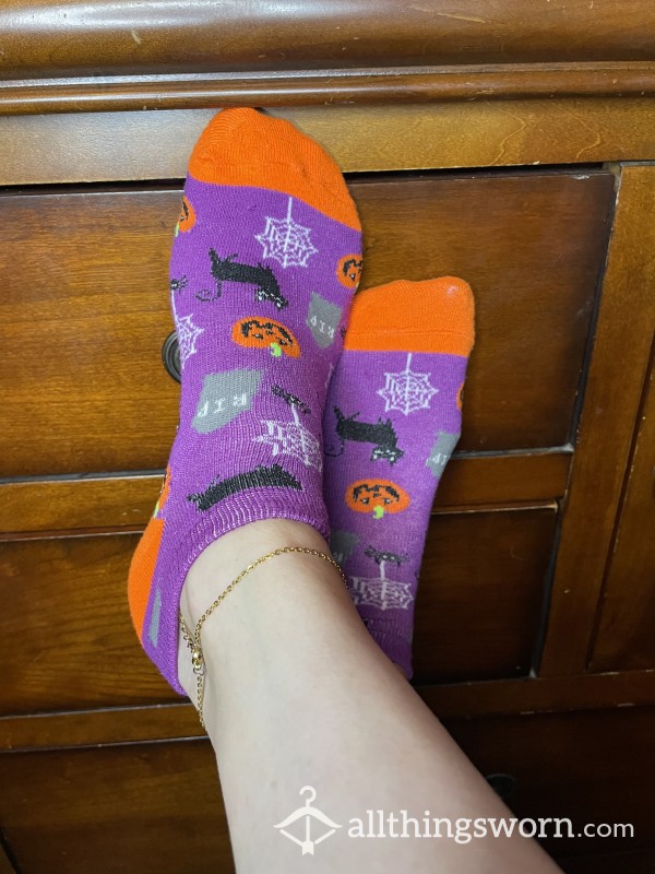 Spooky Purple Halloween Socks
