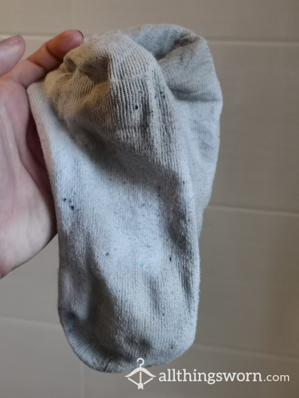 Stinky White Ankle Socks 🧦