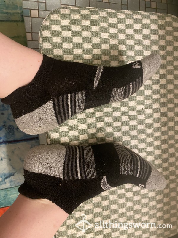 Sale Pending - Stinky Workout Socks
