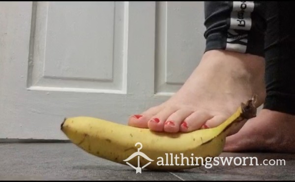 Stroking And Crushing Bananas Barefoot 🍌😈