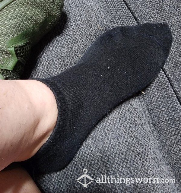Sweaty Smelly Black Socks ¡3-day Wear!