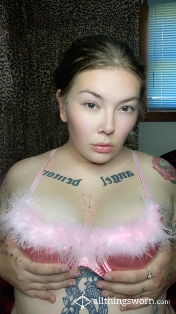 Tattooed Mommy In Soft And Fuzzy Pink Set
