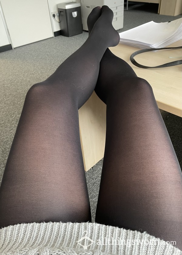 Tease In Tights (12 Pics)