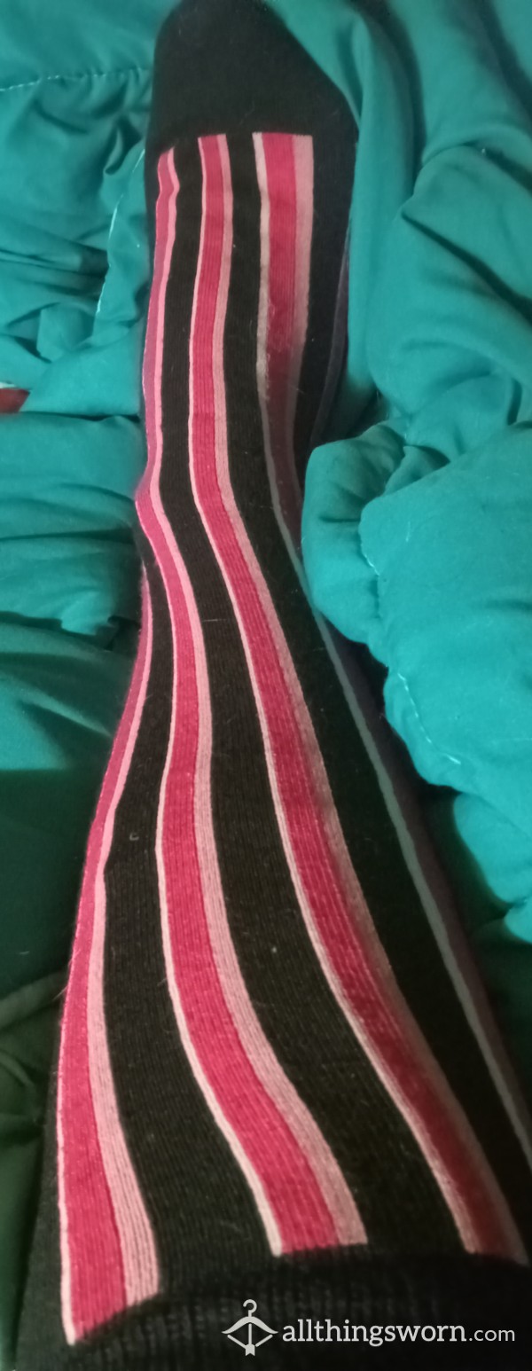 Thin And Comfy Striped Knee-highs.  Navy Blue/pink.  2 Days Of Wear.