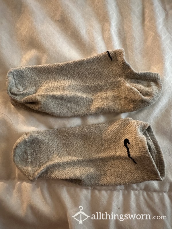 Thin Grey Nike Ankle Socks