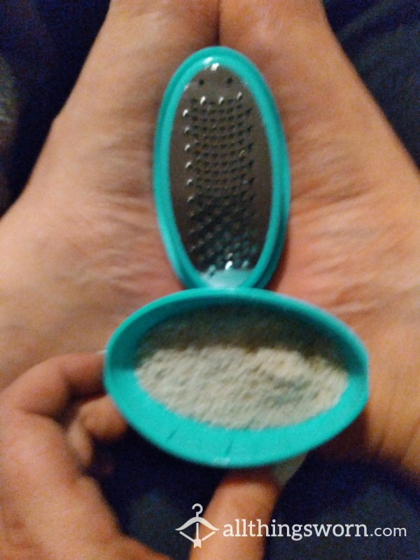 Toenail Clipping And Foot Dust Bundle