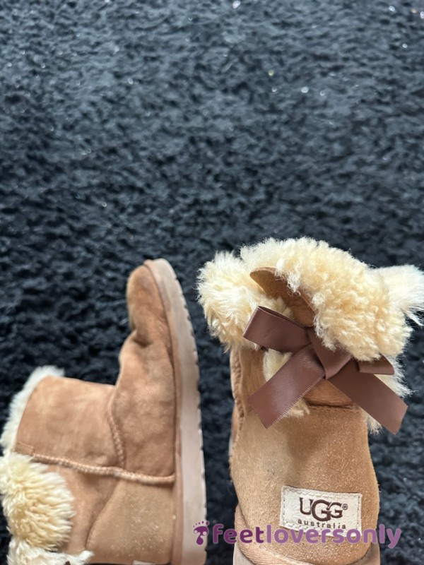 Ugg Boots With Bow 🙃🙃