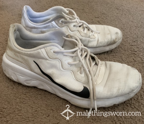 Used Dirty Work/Gym White Nikes