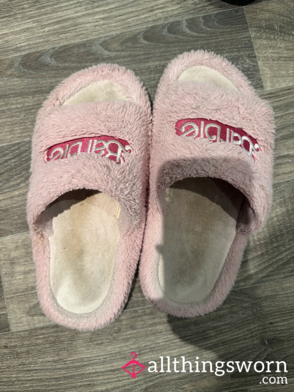 USED Well Worn Slippers Pink