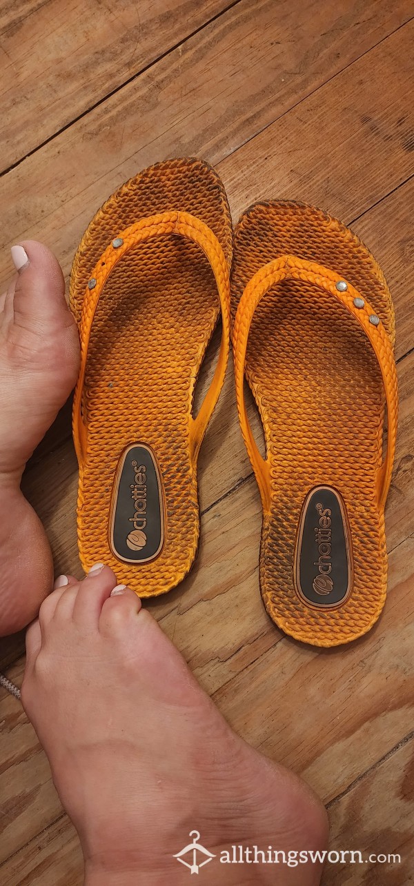 Very Dirty And Old Orange Sandals With 5 Days Wear And Ships Free