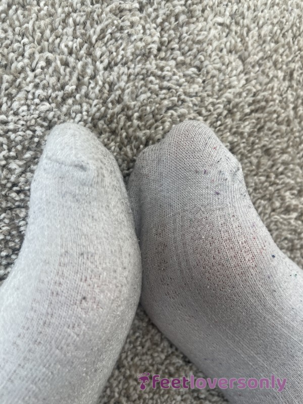 Very Dirty, Nasty, White Used Socks 🥵