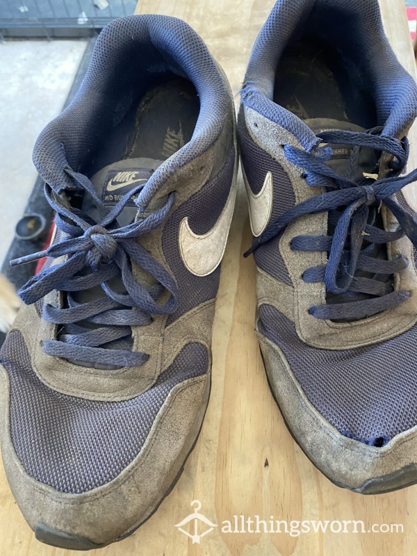Very Used Trainers