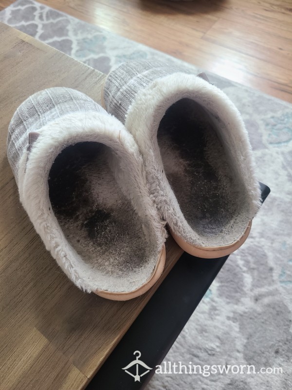 Very Well Worn House Slippers!!