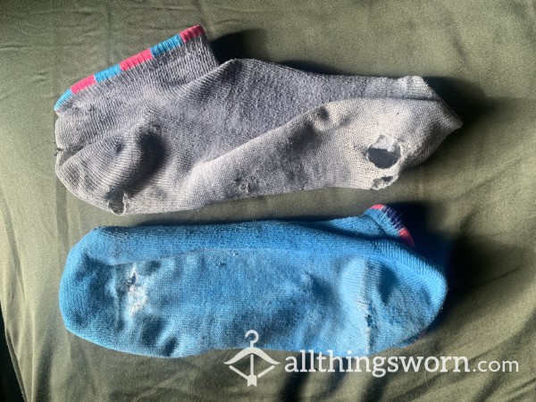 Very Worn & Torn Mismatched Socks! 🧦 💕