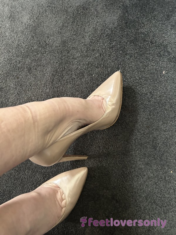 Well Worn Branded High Heels Great Smell.