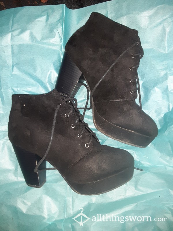 Well-worn, Chunky Heel, Black Suede, Lace Up Booties