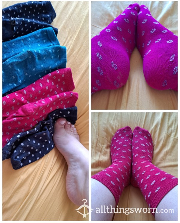Well-worn Cute Pink Socks With Thinning Fabric And Holes 🧦 48h Wear