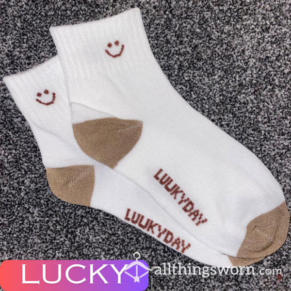 White And Brown Lucky Ankle Socks 🤎 1 Day Wear And 1 Workout Included