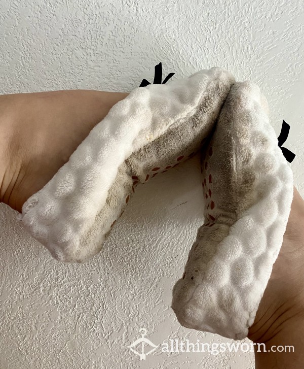 White Floor Cleaning Slippers With Black Silk Bow