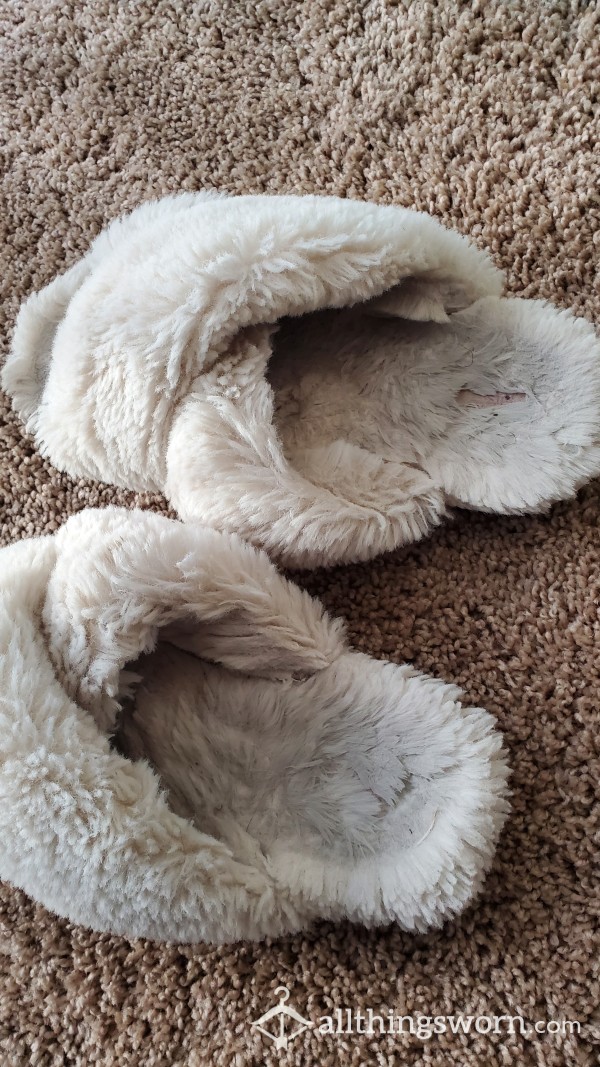 Smelly White Furry Slippers With Foot Print