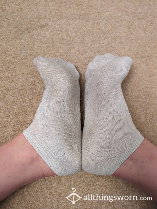 White Gym Trainer Ankle Socks Worn At Gym For Sweaty Work Out After Wearing For 24 Hours Xx