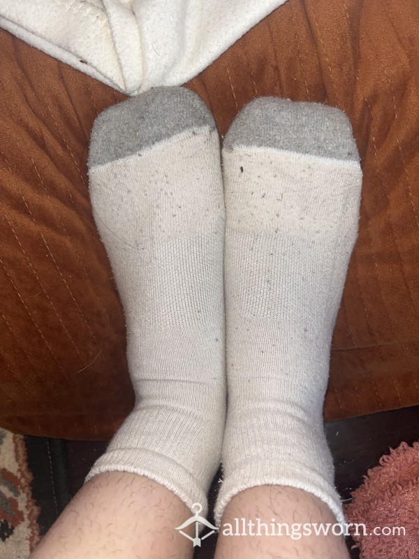 White Hanes Ankle Socks With Grey Soles And Toes