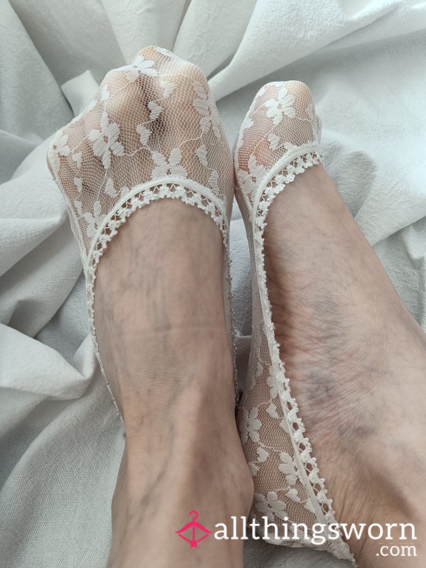 🧚🏻‍♀️White Lacy Ankle Socks
