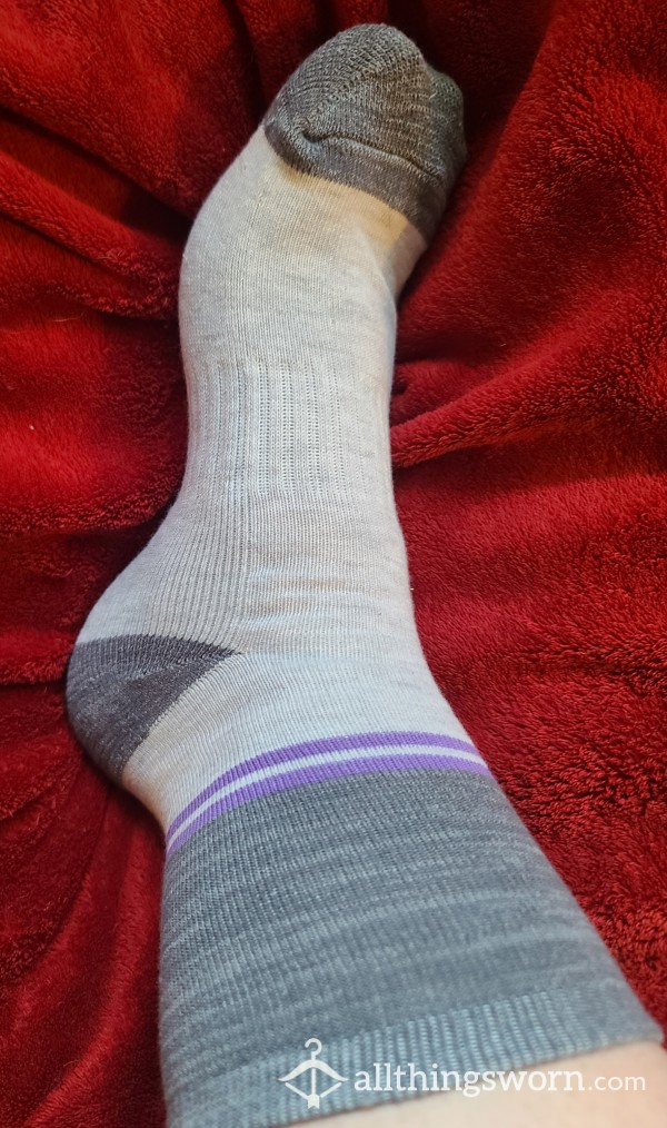 Women's Size 13-Gray And Purple Crew Socks