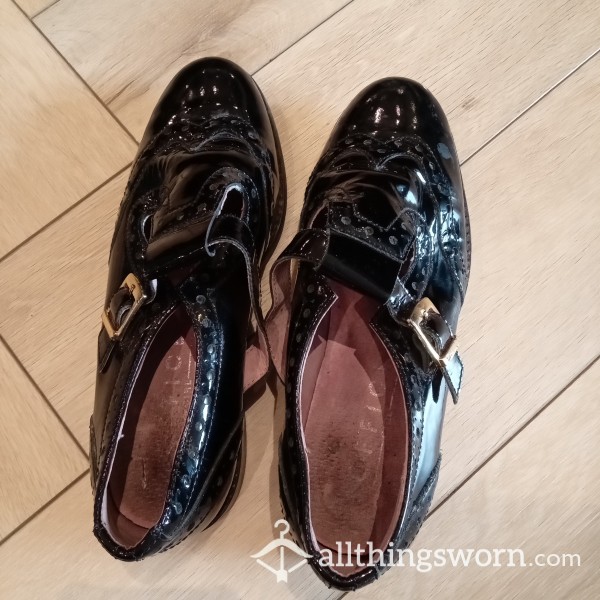 Worn Out Office Black Patent Shoes Size 4