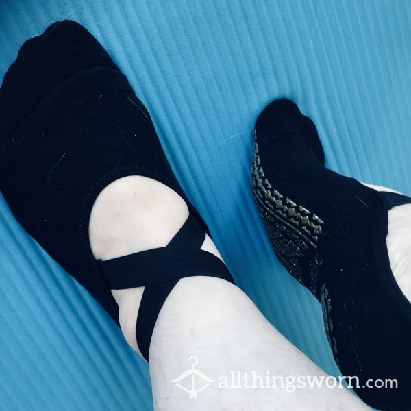 Yoga Socks With Grips And Ankle Wrap